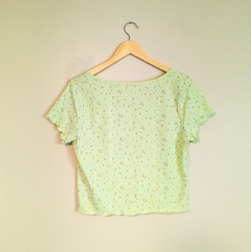 Arizona Green Floral Crop Top - Picture 4 of 5